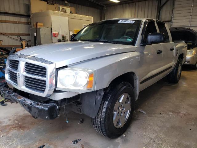 DODGE DAKOTA QUA 2005 with VIN 1D7HW48N85S114015 - Photo from auction