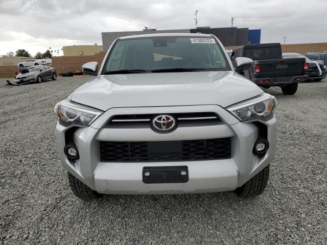 Photo 5 from auction – 2022 TOYOTA 4RUNNER SR with VIN JTEEU5JR7N5266948