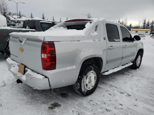 Photo 3 from auction – 2013 CHEVROLET AVALANCHE with VIN 3GNTKFE78DG365891