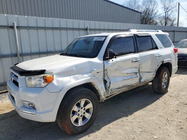TOYOTA 4RUNNER SR 2011 مع رقم تعريف المركبة JTEBU5JR8B5064859 - صورة من المزاد