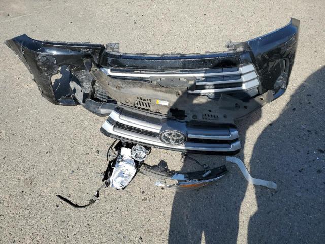 Zdjęcie 13 z aukcji – 2019 TOYOTA HIGHLANDER z VIN 5TDZZRFHXKS368281