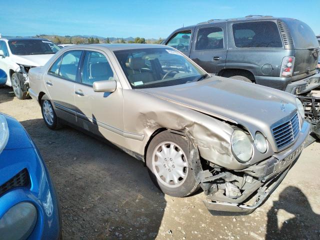 Photo 4 from auction – 1997 MERCEDES-BENZ E 320 with VIN WDBJF55F9VA315912