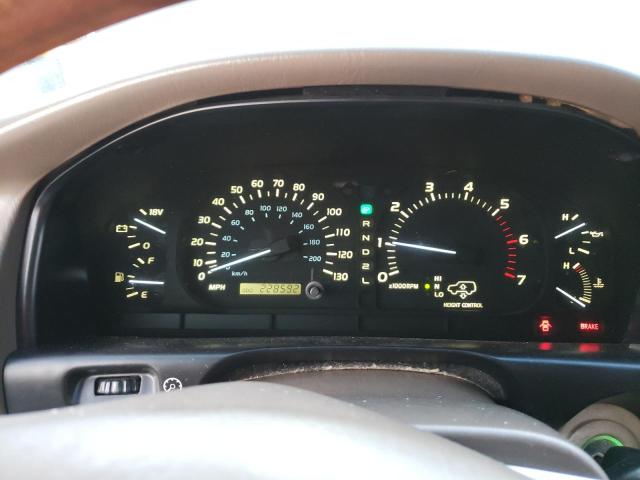 Photo 9 from auction – 2000 LEXUS LX 470 with VIN JT6HT00WXY0117330