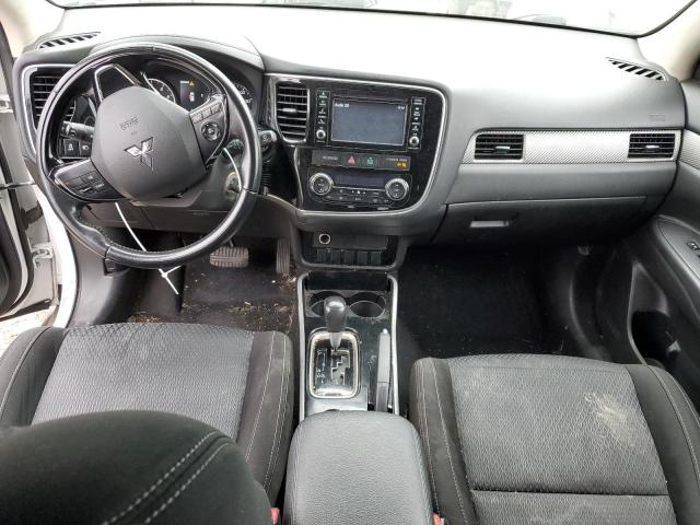 Photo 8 from auction – 2017 MITSUBISHI OUTLANDER with VIN JA4AZ2A3XHZ050632
