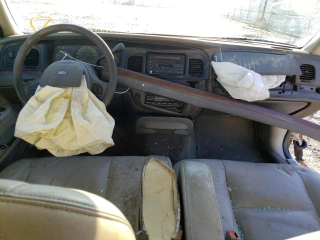 Photo 8 from auction – 2004 FORD CROWN VICT with VIN 2FAFP74W94X147721
