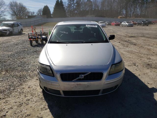 Photo 5 from auction – 2005 VOLVO S40 T5 with VIN YV1MH682X52102902