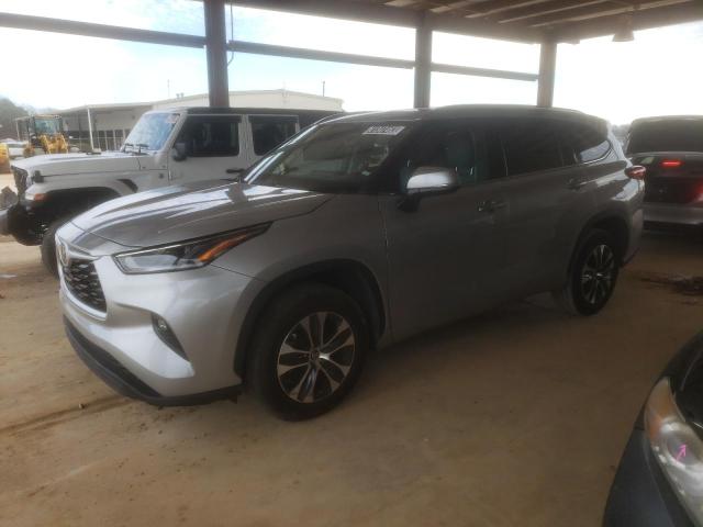 TOYOTA HIGHLANDER 2021 z numerem VIN 5TDGZRAH4MS533095 - Zdjęcie z aukcji