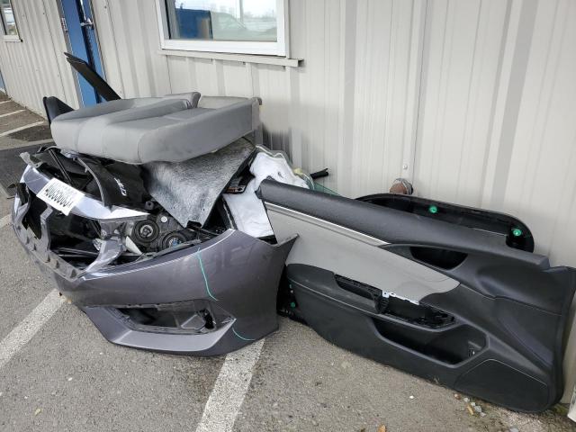 Photo 12 from auction – 2018 HONDA CIVIC EX with VIN 2HGFC2F80JH524855
