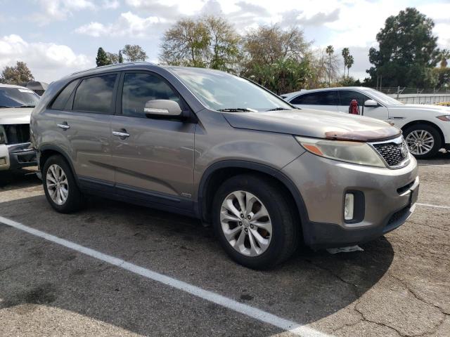 Photo 4 from auction – 2014 KIA SORENTO EX with VIN 5XYKUDA70EG464262