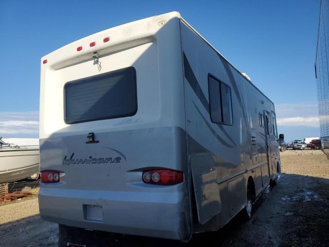 Photo 4 from auction – 2004 WINNEBAGO RV with VIN 1F6MF53SX40A04527