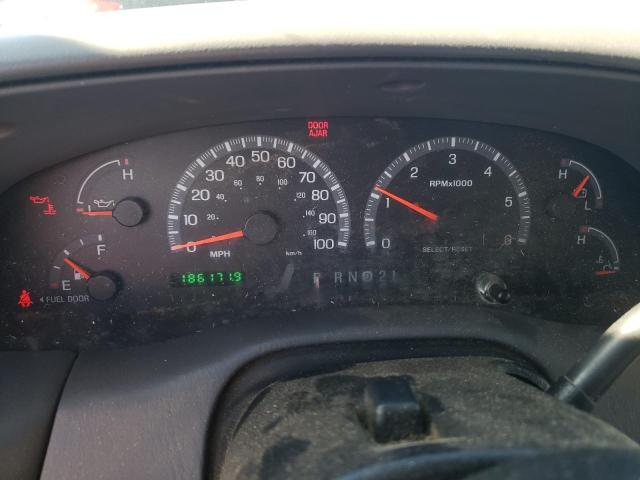 Photo 9 from auction – 2000 FORD F150 with VIN 1FTRX17W6YNC37318