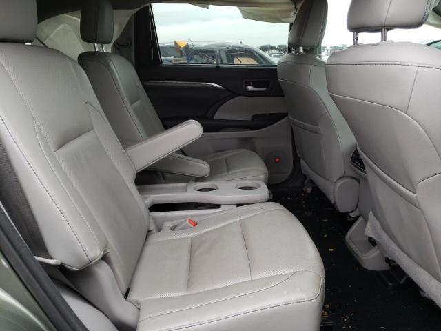 Photo 11 from auction – 2017 TOYOTA HIGHLANDER with VIN 5TDDGRFH3HS021335