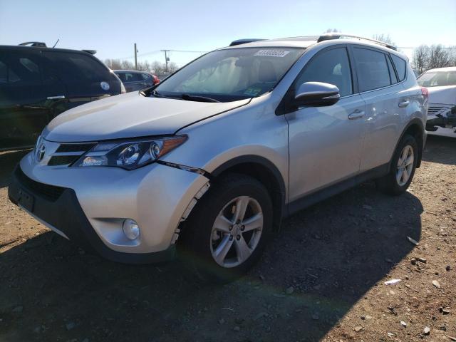 TOYOTA RAV4 XLE 2014 with VIN 2T3RFREV5EW194686 - Photo from auction