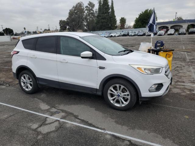 Photo 4 from auction – 2017 FORD ESCAPE SE with VIN 1FMCU0GD6HUE57826