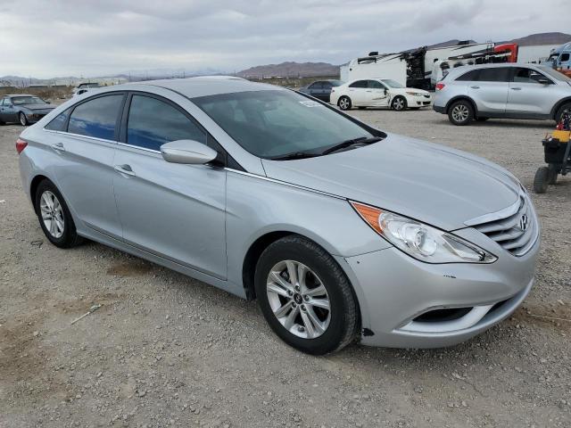 Photo 4 from auction – 2011 HYUNDAI SONATA GLS with VIN 5NPEB4AC7BH244699