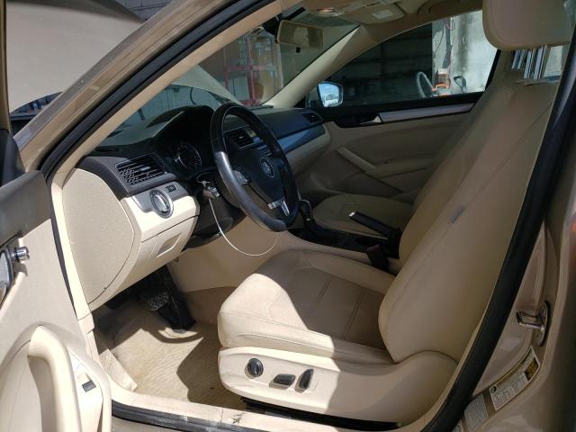 Photo 7 from auction – 2015 VOLKSWAGEN PASSAT S with VIN 1VWAS7A30FC043693