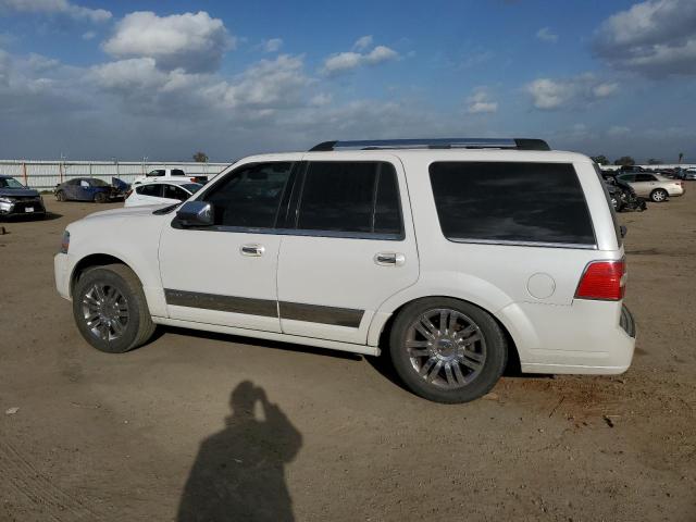 Photo 2 from auction – 2010 LINCOLN NAVIGATOR with VIN 5LMJJ2H5XAEJ00388