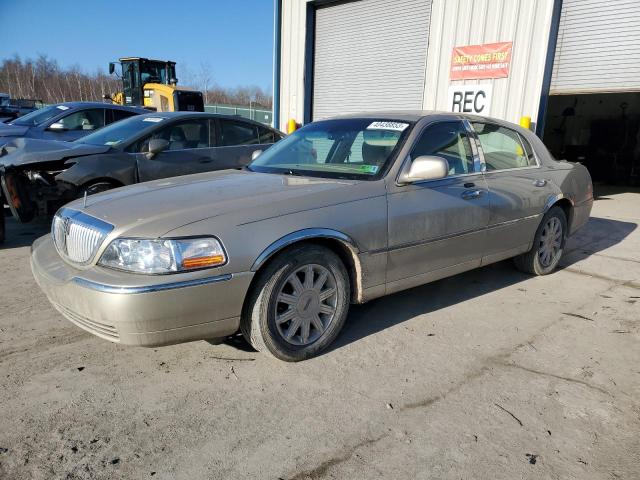 LINCOLN TOWN CAR S 2011 with VIN 2LNBL8CV5BX755165 - Photo from auction
