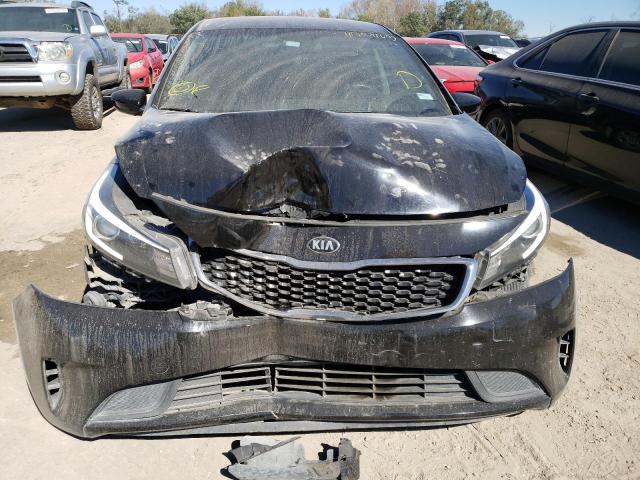 Photo 5 from auction – 2017 KIA FORTE LX with VIN 3KPFK4A7XHE096651
