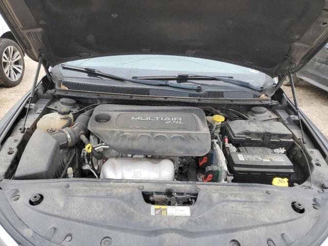 Photo 11 from auction – 2016 CHRYSLER 200 LIMITE with VIN 1C3CCCABXGN178683