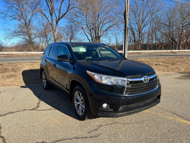 TOYOTA HIGHLANDER 2015 with VIN 5TDJKRFH1FS097878 - Photo from auction