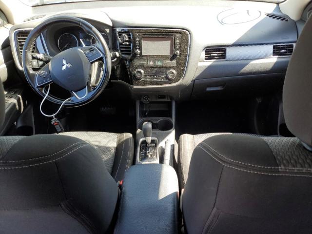 Photo 8 from auction – 2016 MITSUBISHI OUTLANDER with VIN JA4AZ3A35GZ010172