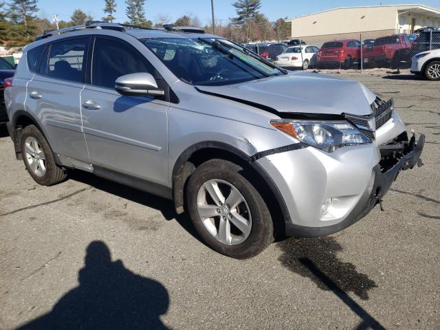 Photo 4 from auction – 2014 TOYOTA RAV4 XLE with VIN JTMRFREV4ED048292