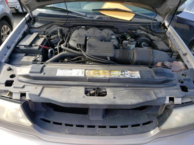 Photo 12 from auction – 2000 LINCOLN NAVIGATOR with VIN 5LMFU28A2YLJ24863
