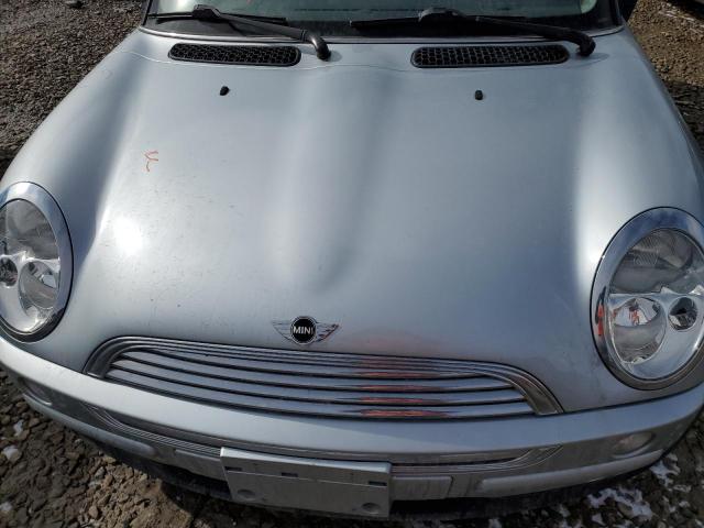 Photo 11 from auction – 2003 MINI COOPER with VIN WMWRC33453TC40081