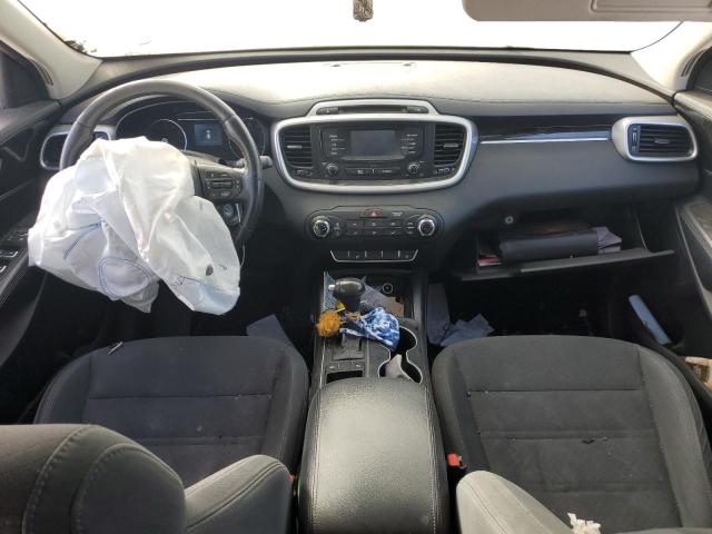 Photo 8 from auction – 2016 KIA SORENTO LX with VIN 5XYPG4A35GG172264