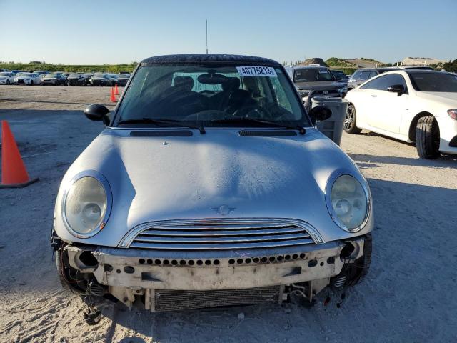 Photo 5 from auction – 2004 MINI COOPER with VIN WMWRC33424TJ61336