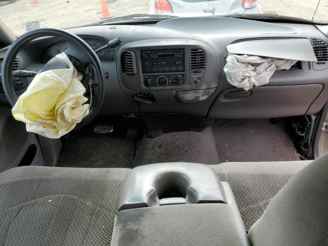 Photo 8 from auction – 2000 FORD F150 with VIN 1FTRX07W7YKA84248