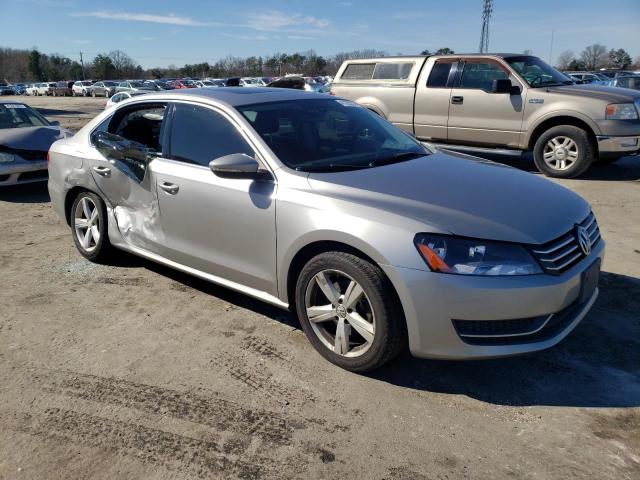 Photo 4 from auction – 2012 VOLKSWAGEN PASSAT SE with VIN 1VWBP7A30CC045056