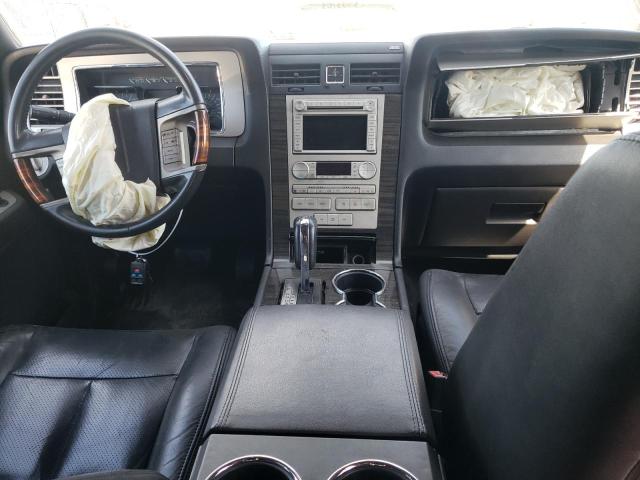 Photo 8 from auction – 2008 LINCOLN NAVIGATOR with VIN 5LMFU275X8LJ14991