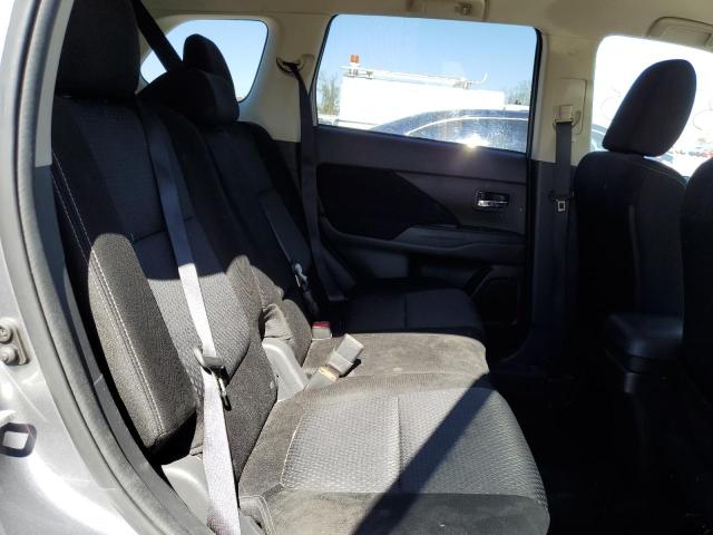 Photo 11 from auction – 2016 MITSUBISHI OUTLANDER with VIN JA4AZ3A35GZ010172