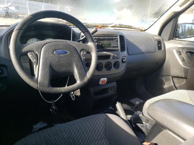Photo 8 from auction – 2004 FORD ESCAPE XLT with VIN 1FMCU93124KB20303
