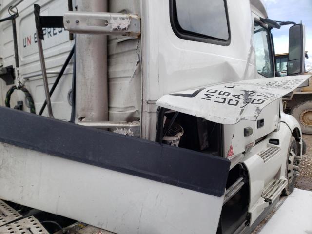 Photo 9 from auction – 2019 VOLVO VN VNL with VIN 4V4NC9EH7KN209603