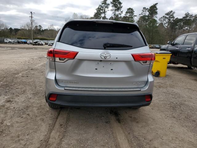 Photo 6 from auction – 2017 TOYOTA HIGHLANDER with VIN 5TDJZRFHXHS507153