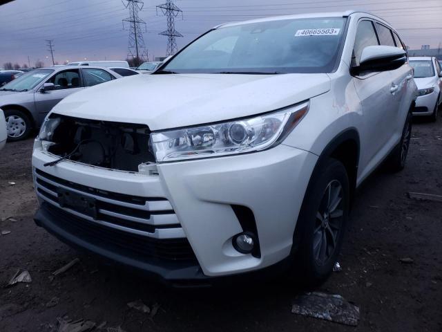 TOYOTA HIGHLANDER 2019 with VIN 5TDJZRFH0KS575744 - Photo from auction