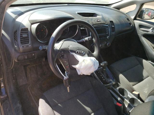 Photo 8 from auction – 2017 KIA FORTE LX with VIN 3KPFK4A7XHE096651