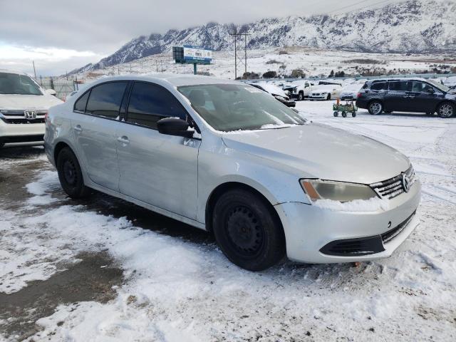 Photo 4 from auction – 2013 VOLKSWAGEN JETTA BASE with VIN 3VW2K7AJ1DM373888