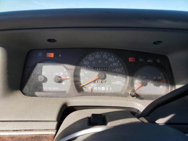 Photo 9 from auction – 2004 MERCURY GRAND MARQ with VIN 2MEFM74W34X691049