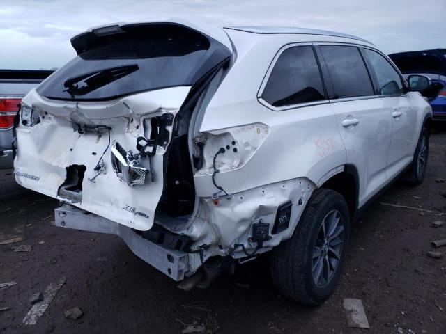Photo 3 from auction – 2019 TOYOTA HIGHLANDER with VIN 5TDJZRFH0KS575744
