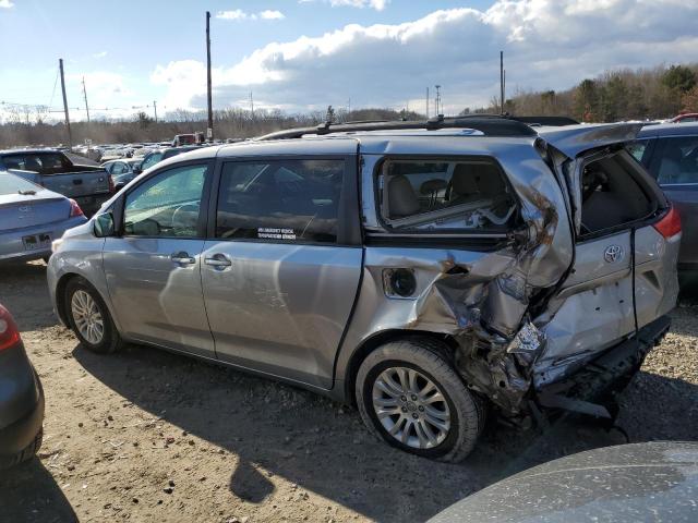 Photo 2 from auction – 2011 TOYOTA SIENNA XLE with VIN 5TDYK3DC3BS173174