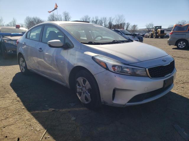 Photo 4 from auction – 2017 KIA FORTE LX with VIN 3KPFK4A73HE058887