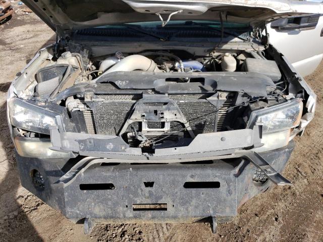 Photo 7 from auction – 2004 CHEVROLET SILVERADO with VIN 1GBJK33104F136043
