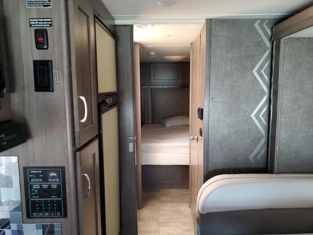 Photo 6 from auction – 2016 FORD E450 with VIN 1FDXE4FS5GDC30583
