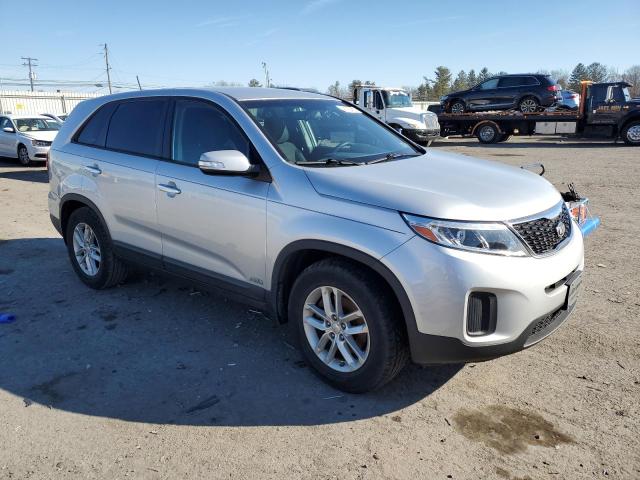Photo 4 from auction – 2014 KIA SORENTO LX with VIN 5XYKTCA69EG454298
