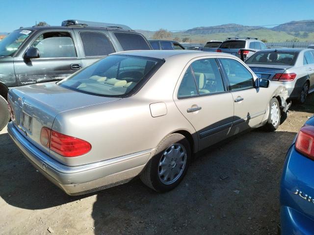 Photo 3 from auction – 1997 MERCEDES-BENZ E 320 with VIN WDBJF55F9VA315912
