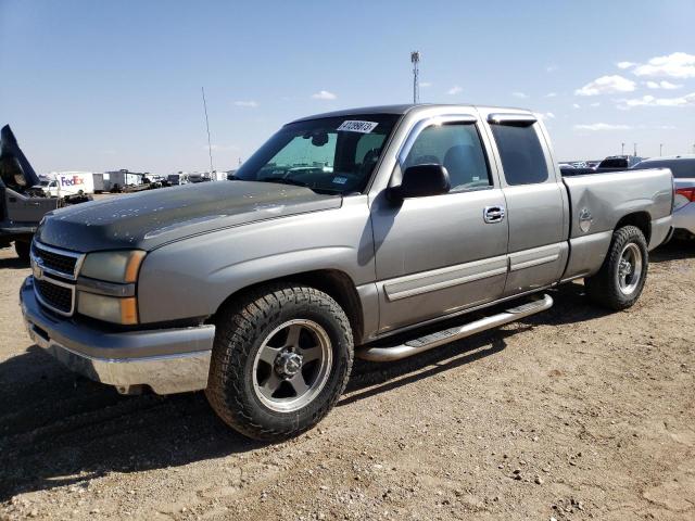 CHEVROLET SILVERADO 2006 with VIN 1GCEC19VX6Z179654 - Photo from auction